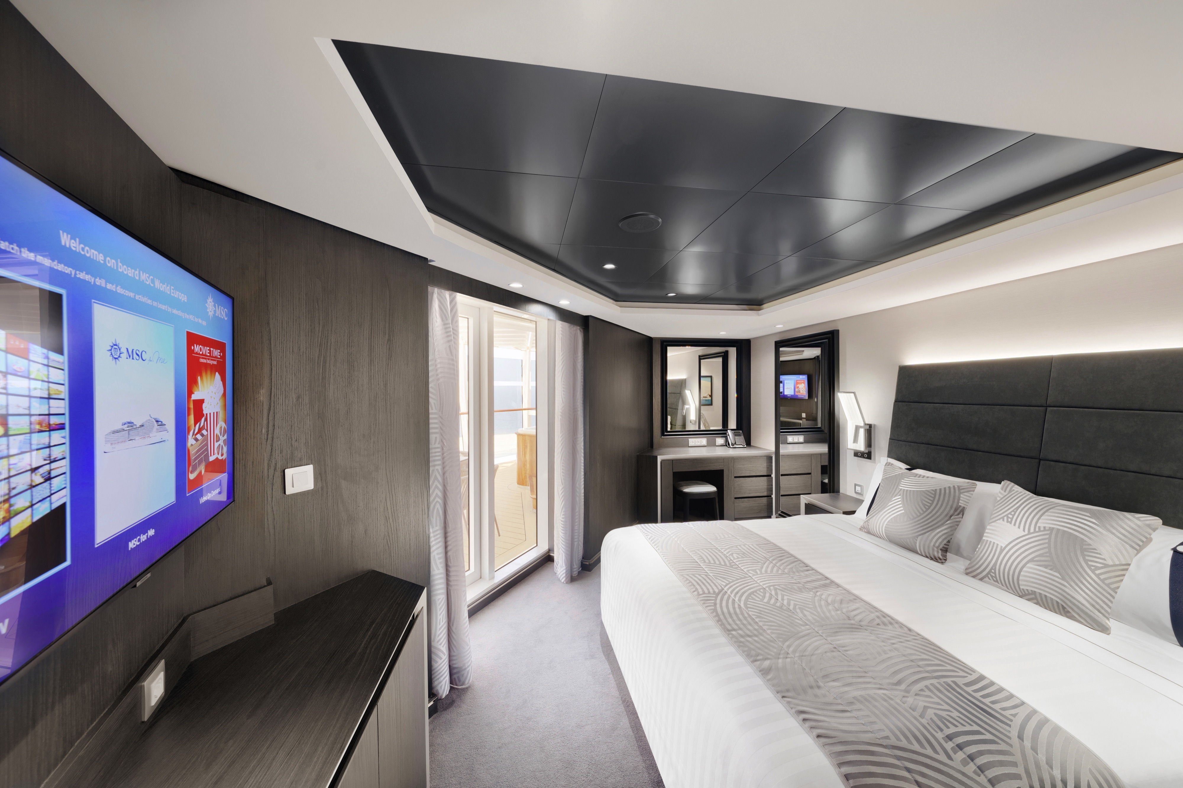 MSC Yacht Club Royal Suite with Whirlpool Bath